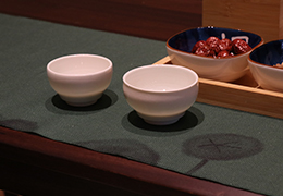 素心中正杯