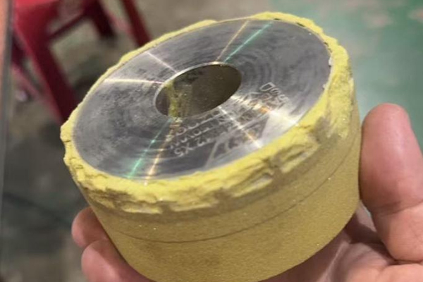 陶瓷金刚石砂轮撞刀